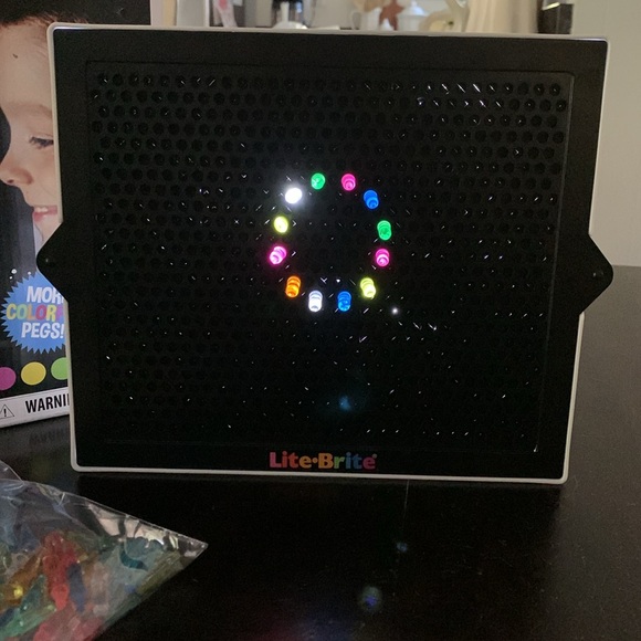 Lite-Brite toy - Picture 3 of 5
